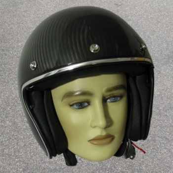 Der Jethelm ist ein beliebter Helm für stilsichere Motorradfahrer. Er verleiht ein Gefühl von Freiheit und Retro-Charme auf der Straße. Mit seiner offenen Bauweise und dem luftigen Tragegefühl bietet er ein angenehmes Fahrerlebnis bei entspannten Fahrten und warmem Wetter. <br /><b>€ 99 - € 199</b>